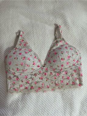 Victoria's Secret PINK White Lace Floral Bralette with Pink Accents